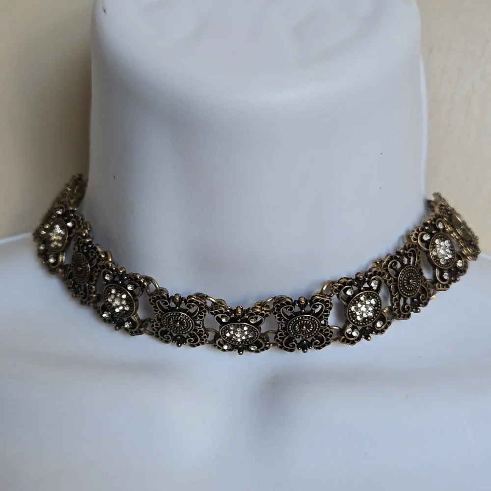 Vintage Bejeweled Chocker Necklace